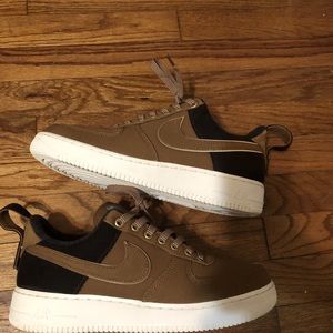 Air Force 1 X Carhartt size 9.5